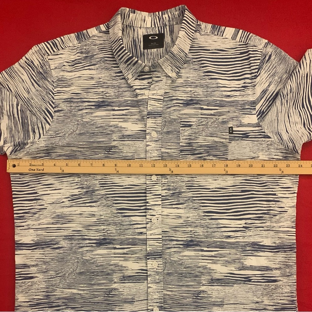 OAKLEY SS All Cotton Zebra Striped BD Shirt - Picture 5 of 7